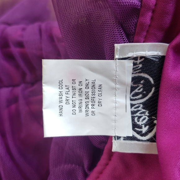 Elegant Purple Ruffled Dress - Picture 3 of 6